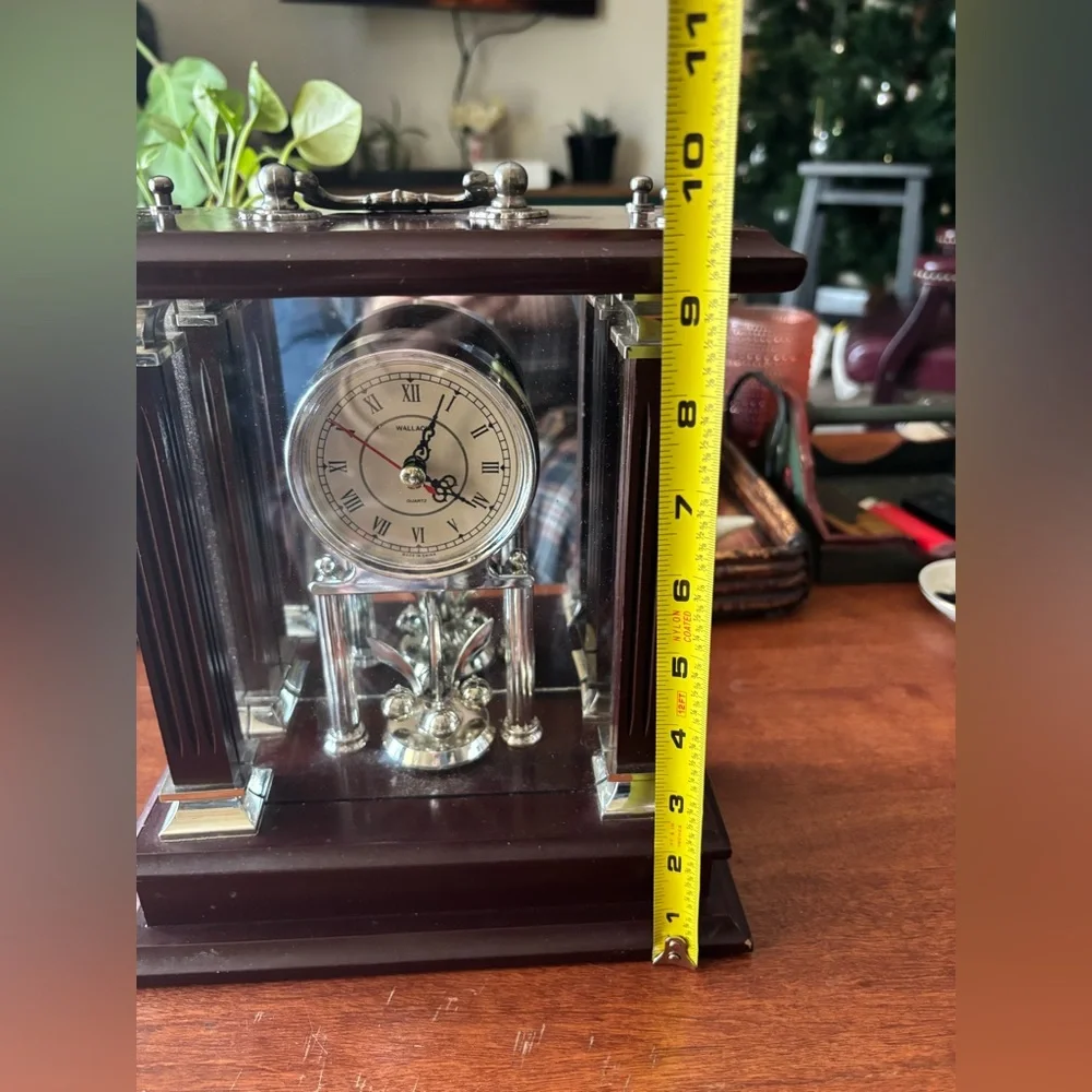 Wallace Silversmiths carriage mantle clock w mahogany finish